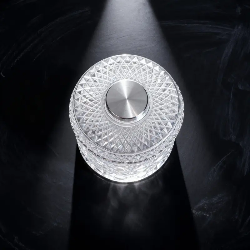 Luxury 360° Spinning Crystal Glass Star-Cut Whiskey Wine Cup